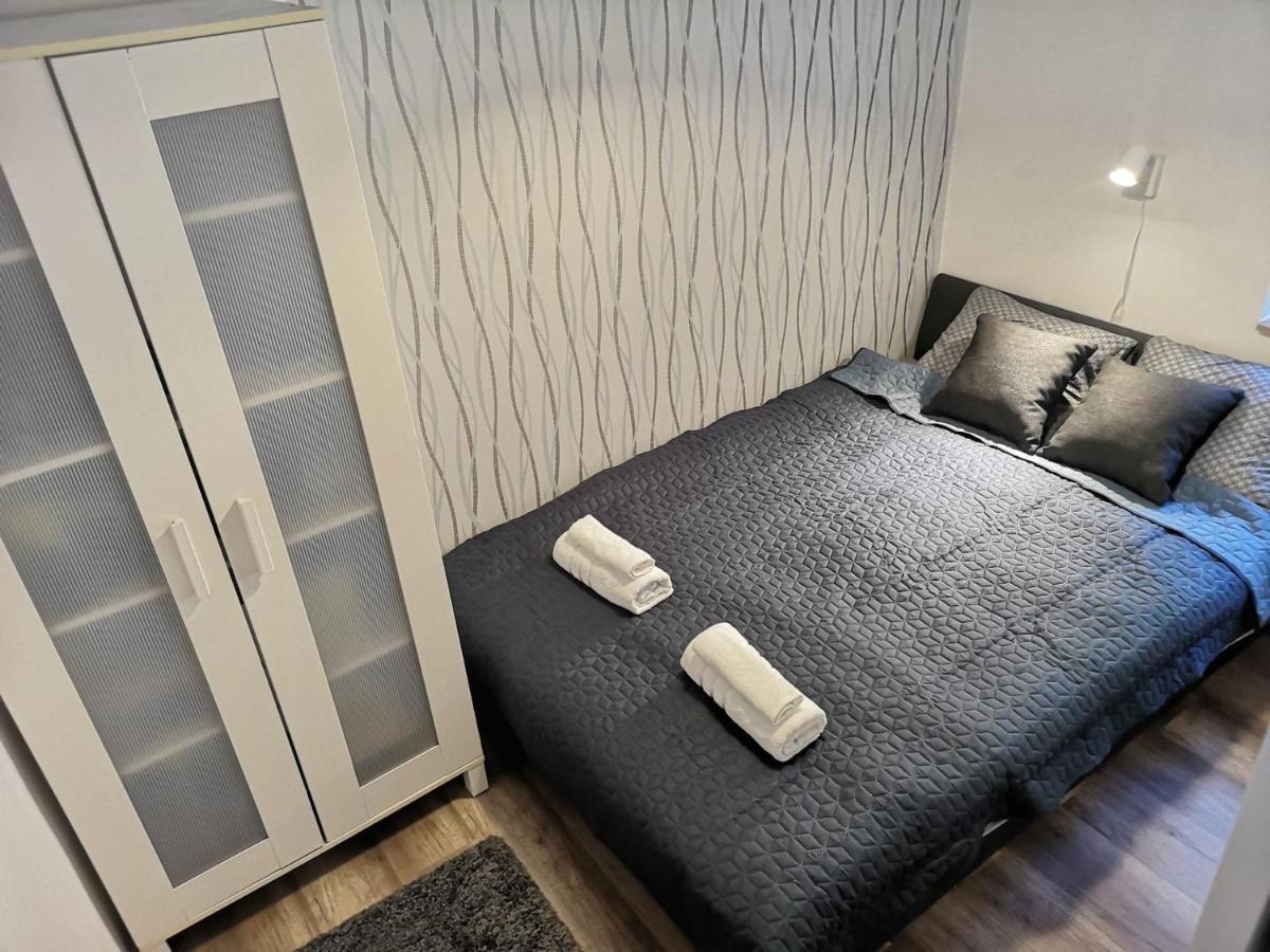 Central Home Apartment In The City Center Έγκερ Εξωτερικό φωτογραφία