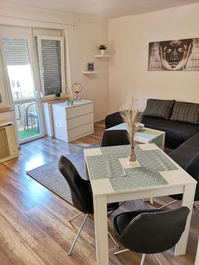 Central Home Apartment In The City Center Έγκερ Εξωτερικό φωτογραφία